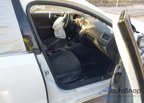 2014 Volkswagen Jetta 2.0L S z USA, uszkodzony, nr VIN 3VW1K7AJ4EM441274